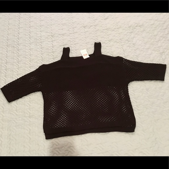 HOOKED UP WOMEN’S BLACK FASHION PULLOVERS - Picture 2 of 5